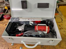 Flex Schleifmaschine mit Diamantblatt und Absaugvorrichtung