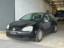 VW Golf 1.6 FSI Sportline