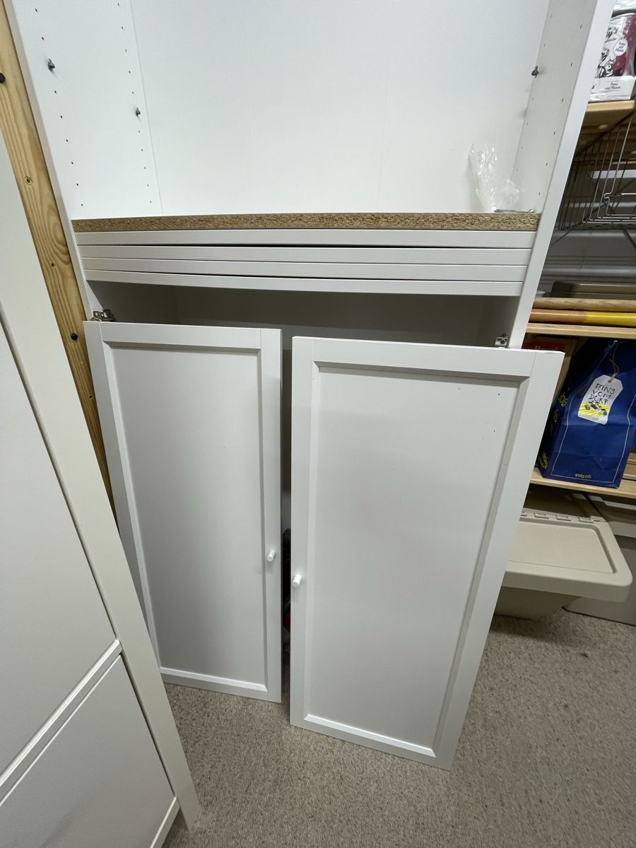 Ikea Scaffali: Billy Bücherregal mit Türen  – Usato da Dinhard venduto da Chula84 2