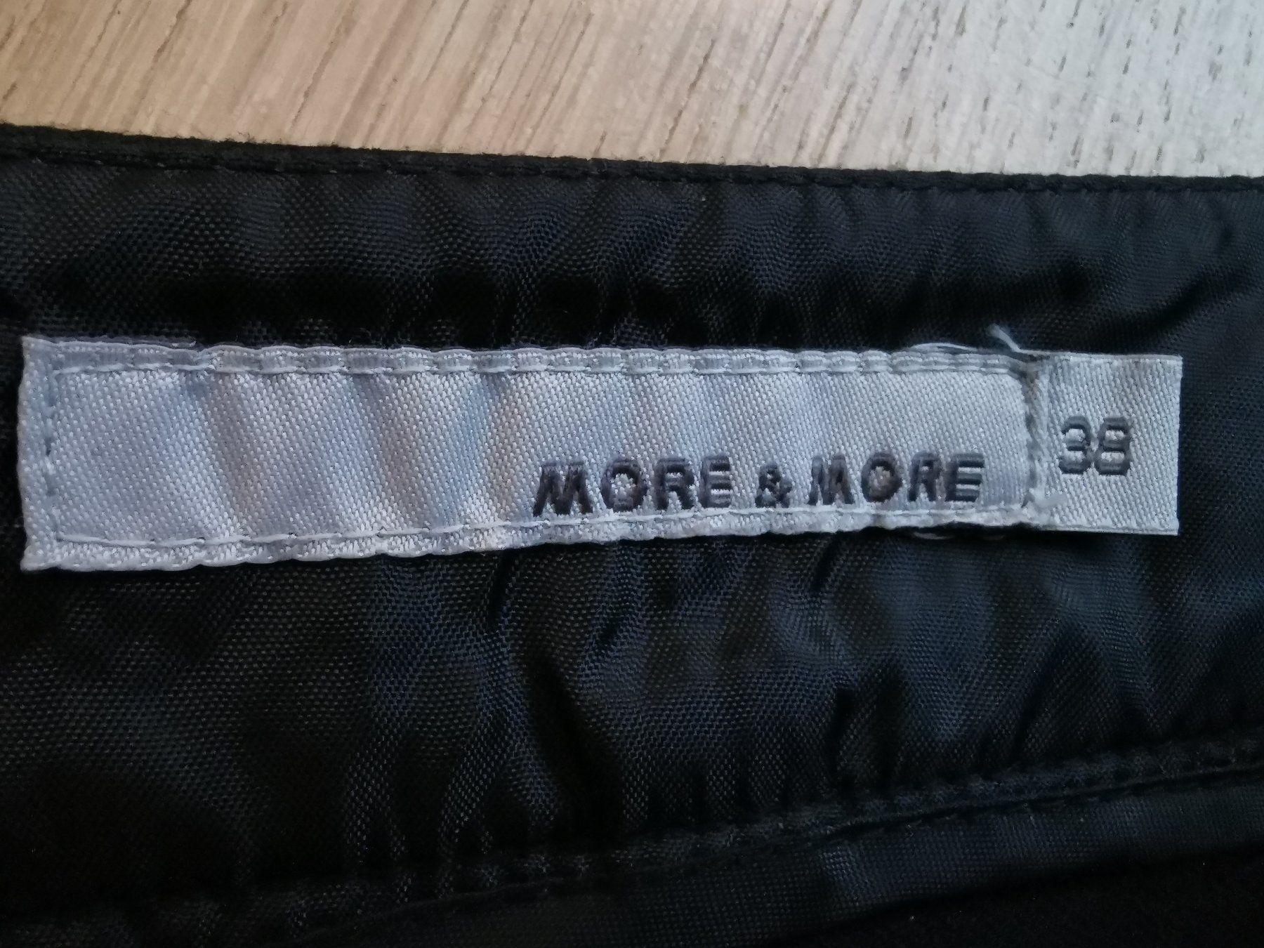 Hosen: Bundfaltenhose schwarz Gr. 38 – Neu (gemäss Beschreibung) aus Port von Doppelmond 2