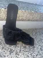 schwarz matte Slippers