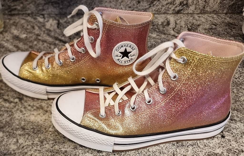Scarpe da donna: Convers gr 38.5 – Usato da Bassersdorf venduto da Roman_Ariel 3