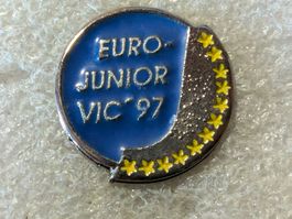 Ansteckpin 136: Euro Junior Vic 1997
