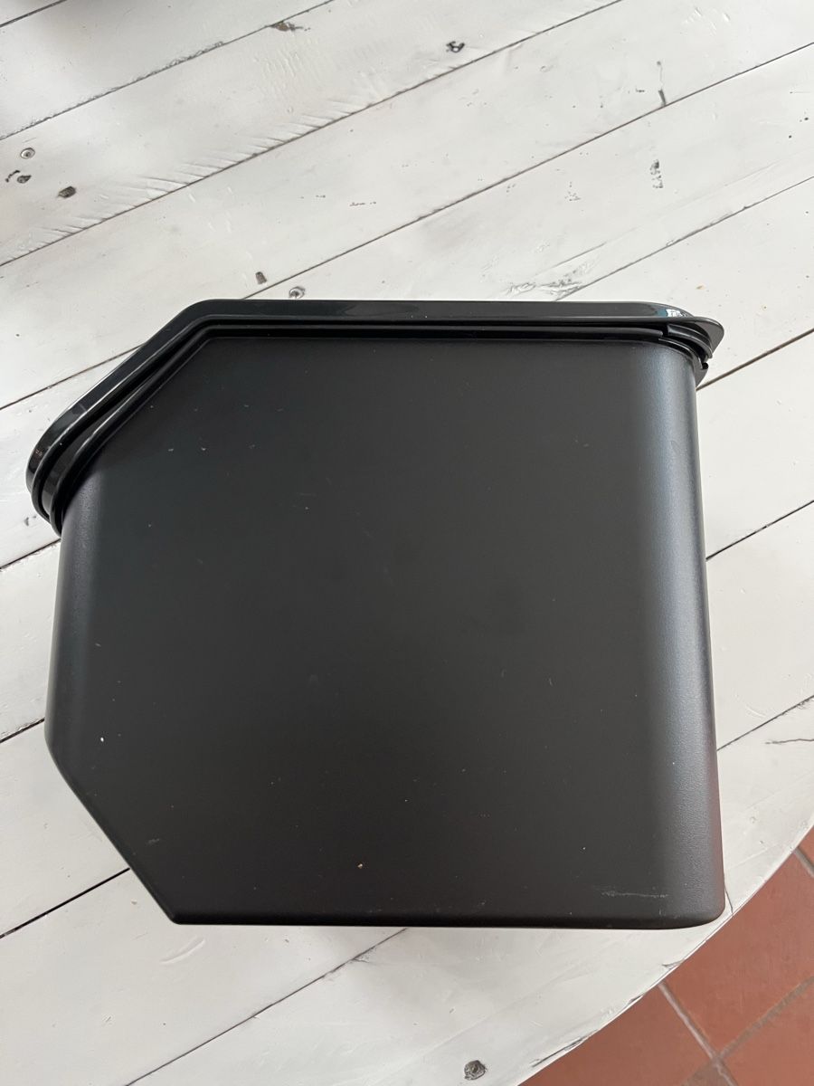 Tupperware Contenitori & Simili: Tupperware Kartoffelbox – Nuovo (secondo la descrizione) da Rüti ZH venduto da huzzelrock 1