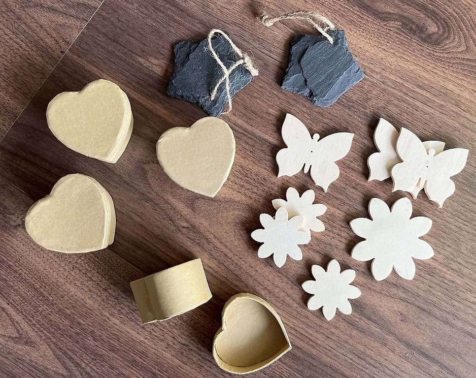Kit bricolage: Diverses Batelmaterial aus Holz, Schiefer und Karton – Nuovo (secondo la descrizione) da Rotkreuz venduto da Vauban 1
