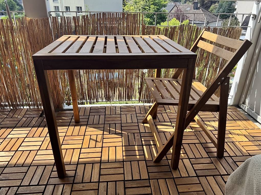 Ikea Set di tavolo e panche: Garten/Balkontisch mit Stuhl – Usato da Münchenstein venduto da cat_b9cx