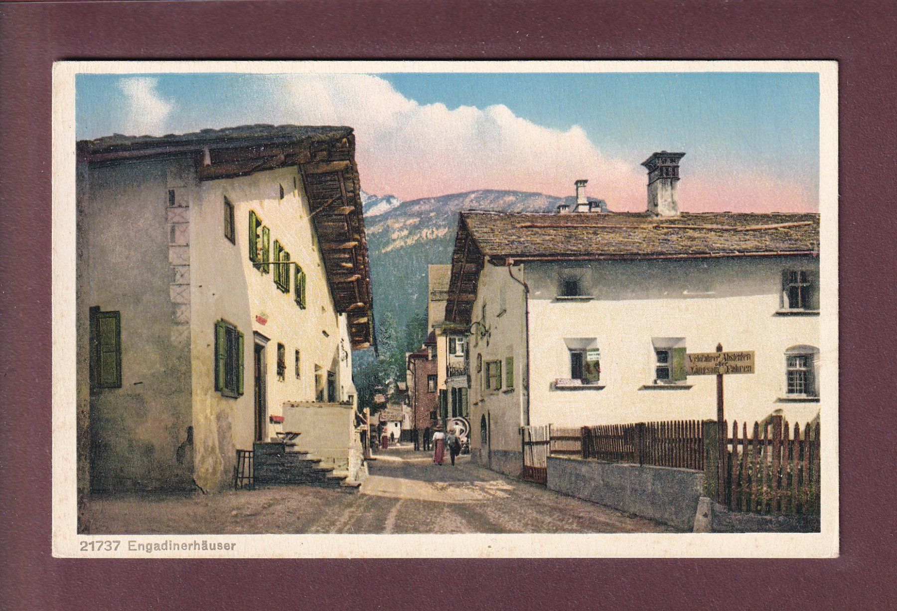 Cartoline postali: ENGADIN - Häuser – Usato da Pully venduto da nicecards