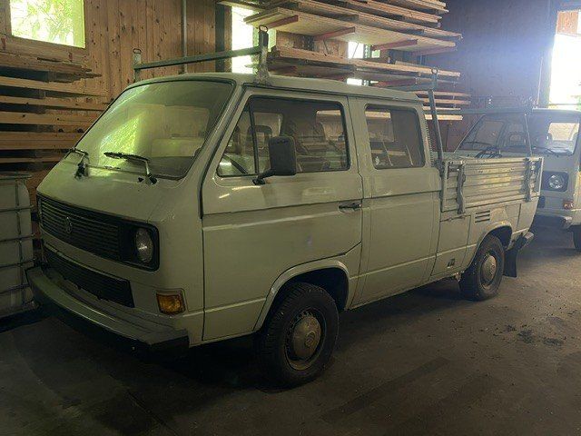 VW Veicoli commerciali: Zwei VW T2 Doppelkabinen DOKA, Oldtimer – Usato da Emmenmatt venduto da wal_d6lq 1