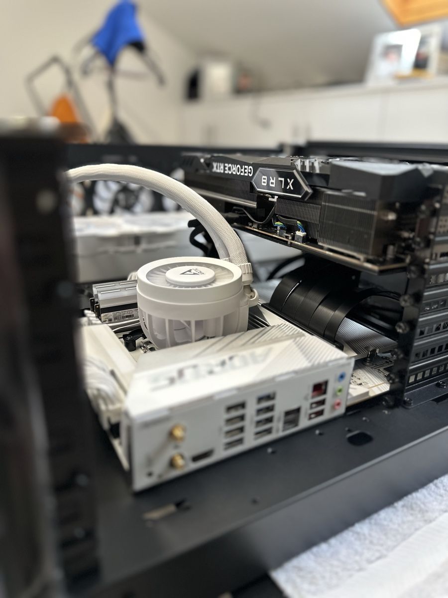 Nvidia PC: XXL GAMING PC / RYZEN 9 / RTX4090 – Nuovo (secondo la descrizione) da Möriken AG venduto da E60Veni 6