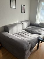 Graues Grosszügiges Sofa (gebraucht)