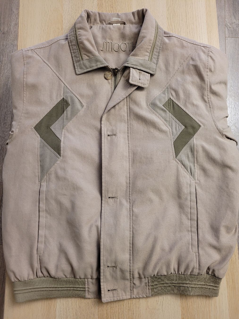 Giacche: Men's SMOOTH Light Jacket – Usato da Wettingen venduto da mor_76q7