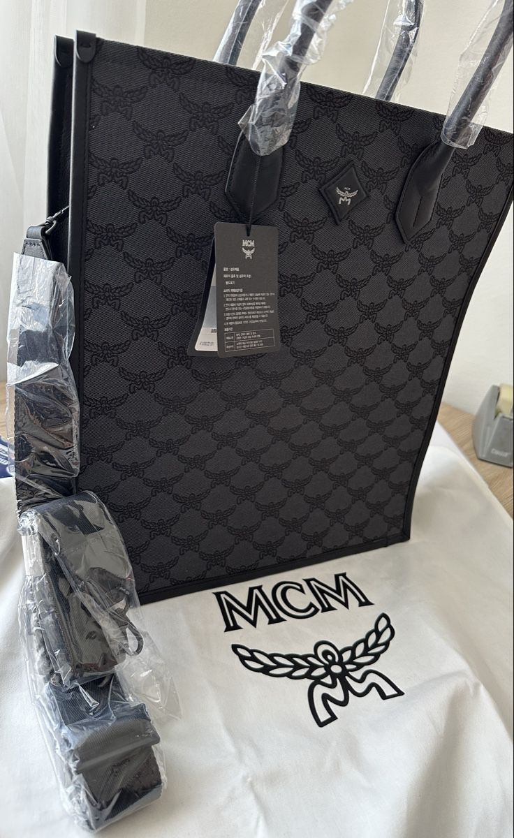 Mcm Borse da donna: MCM Shopper Tote Bag Schwarz Neu – Nuovo e nell'imballaggio originale da Schübelbach venduto da Kandija 2