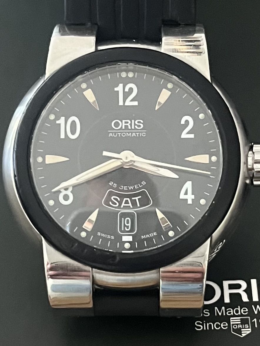 Oris Montres: Oris TT1Day Date – D'occasion à Oberwil BL par Babylon0 5