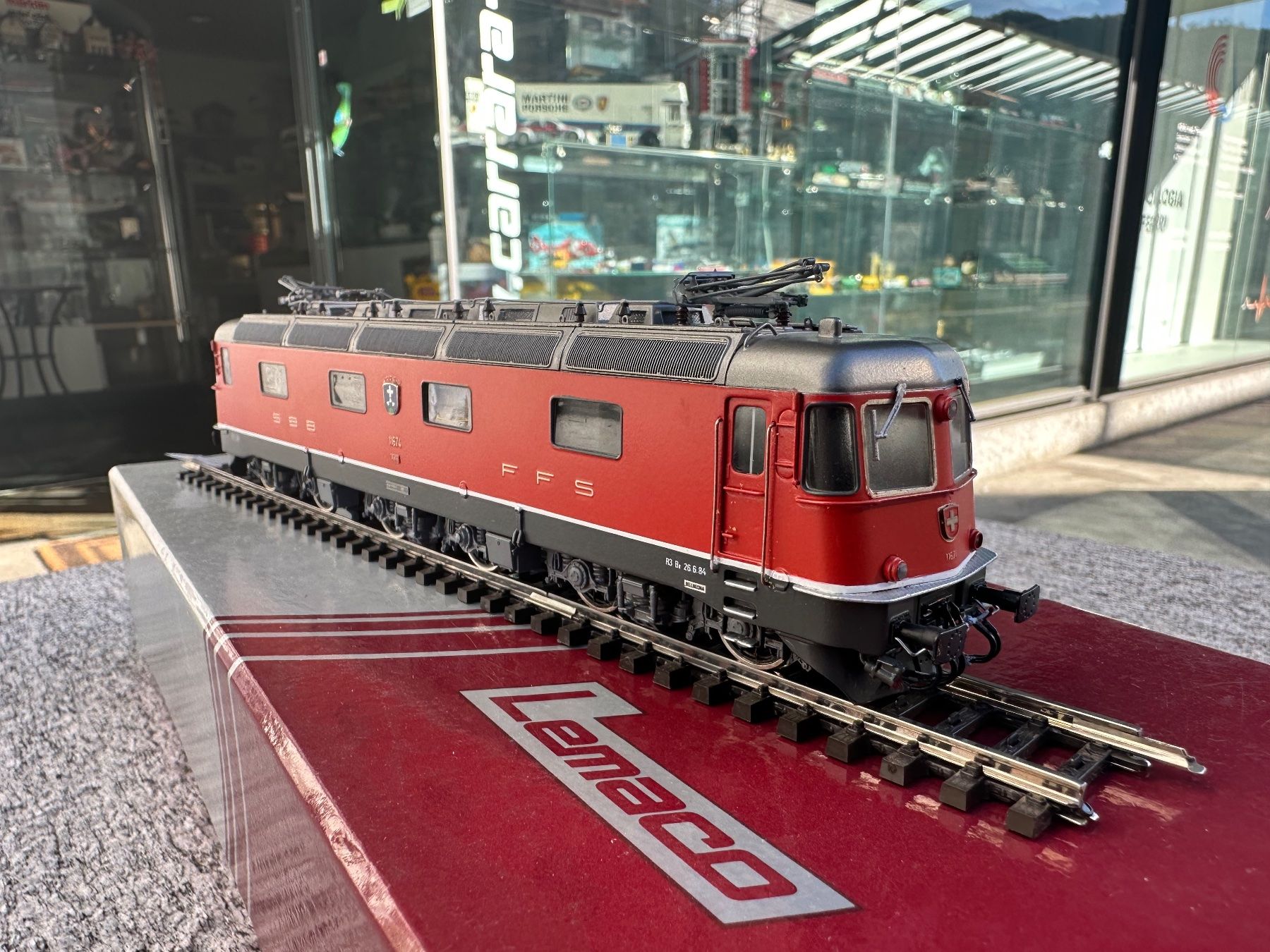 Lemaco Modellini di ferrovie: Lemaco H0 Dc 11674 SBB re 6/6 – Usato da Chiasso venduto da Carrara-Modellismo 4