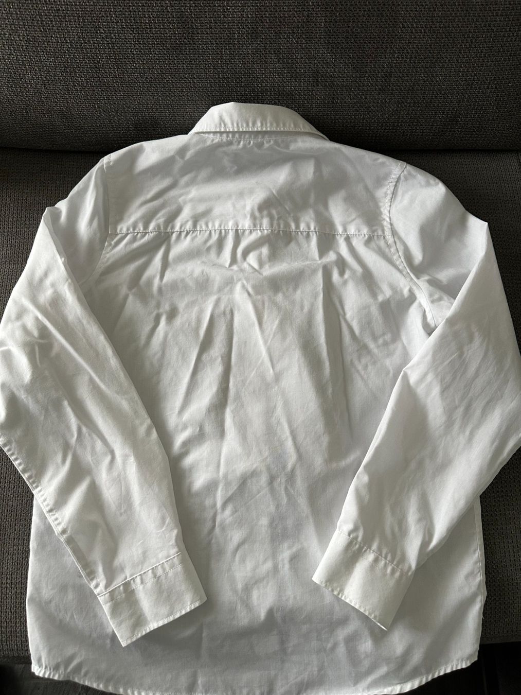 C&A Camicie, T-shirt & Polo: C&A Hemd langarm weiss Gr. 152 – Usato da Boppelsen venduto da KASIBO 1