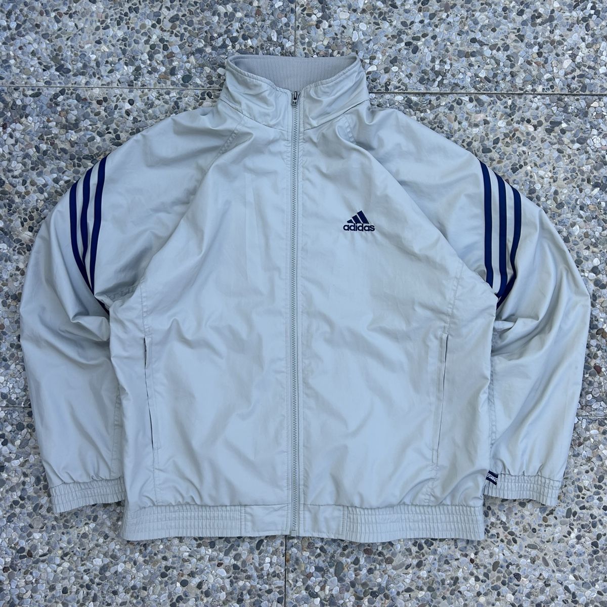 Adidas Giacche: Vintage Adidas beige track jacket  – Usato da brent venduto da fukusapes