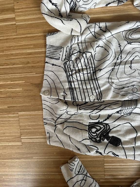 Escada Vestes: ESCADA Strickjäckchen XS/ Gr. 36 – D'occasion à Zürich par mar_22hb 2