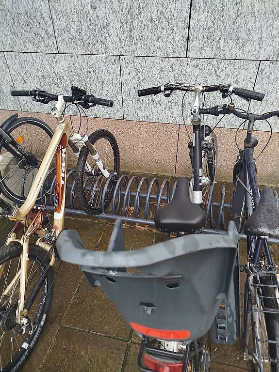 Biciclette: Bici da passeggio  – Usato da Paradiso venduto da sal_j7qr 2