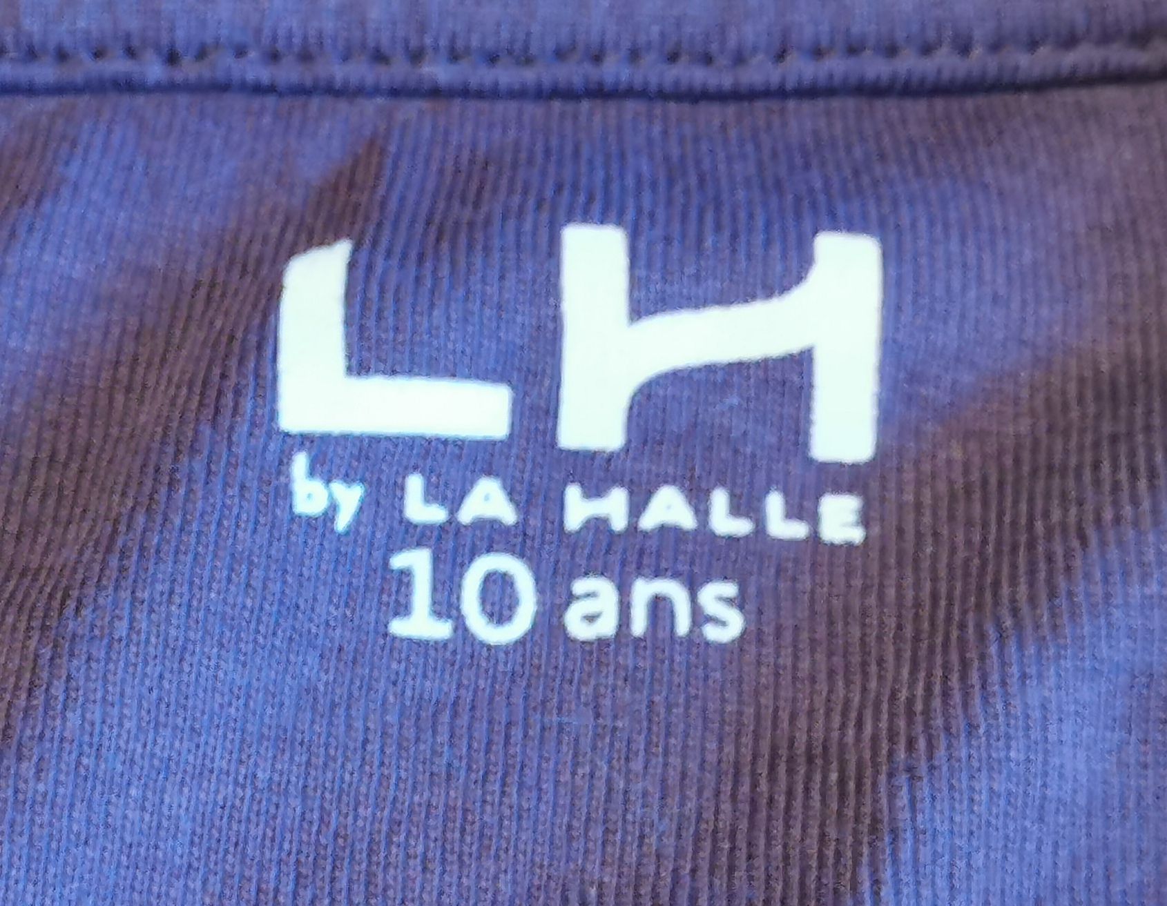 Pullover & Sweatshirts: Zwei Langarmshirts (10 ans) – Gebraucht aus Detligen von ras_7ksp 3