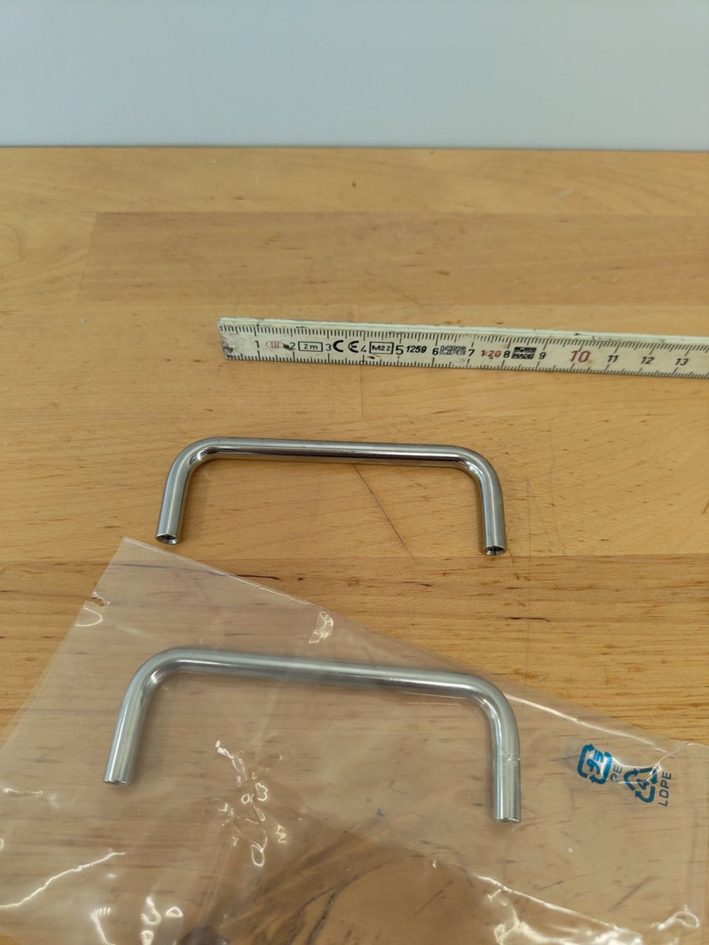 Ferramenta: Handgriffe Bügelgriffe Metal – Usato da Emmenbrücke venduto da BlSi 3