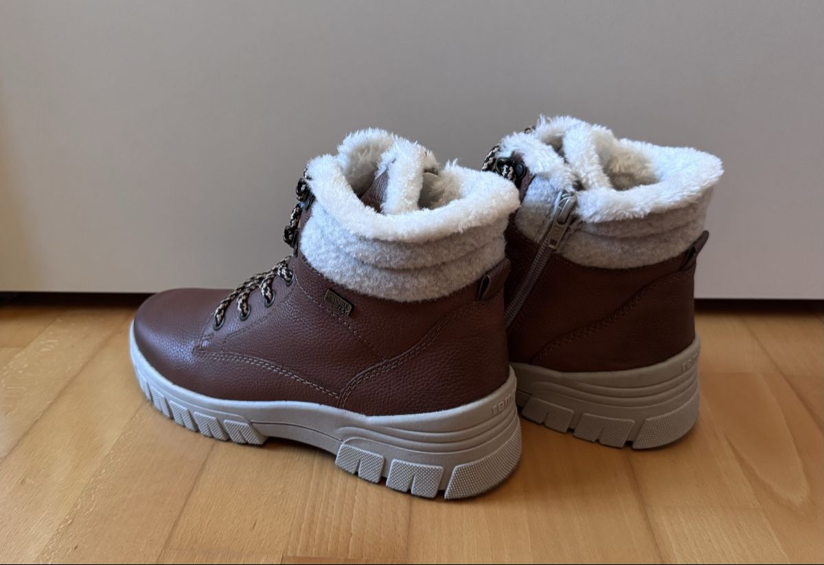 Scarpe da donna: Remonte Winterstiefel, braun, Gr. 38 - Warm & bequem – Usato da Wallisellen venduto da Sue04 1