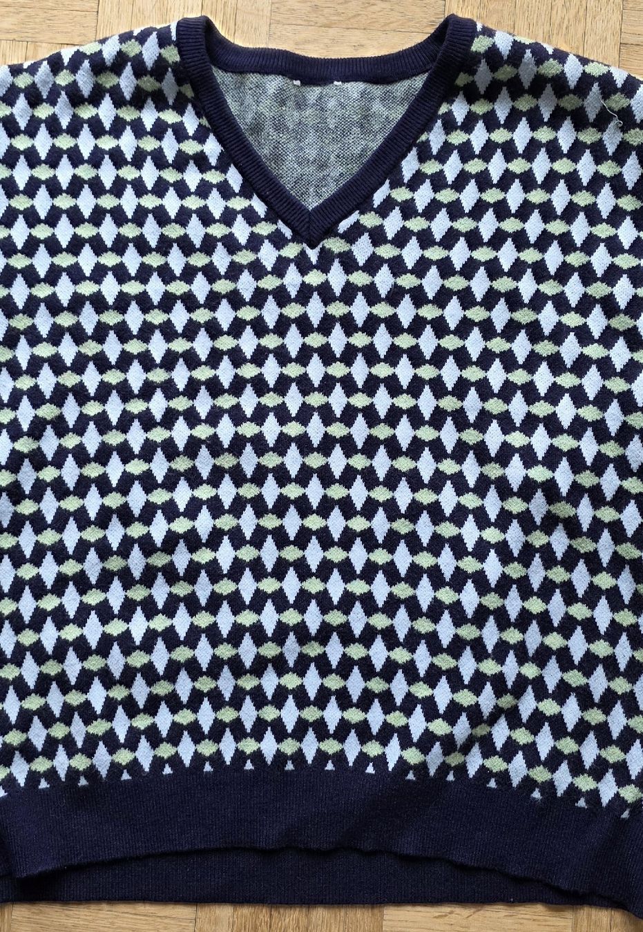 Pulls & Sweat-shirts: Pull Col V – D'occasion à Yverdon-les-Bains par van_dq65 2