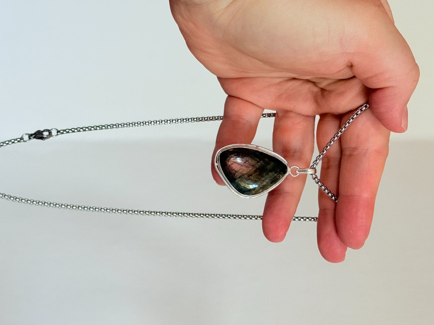 Ketten: Collier avec labradorite - Élégant & Naturel! – Neu und originalverpackt aus Genève von AWWA 6