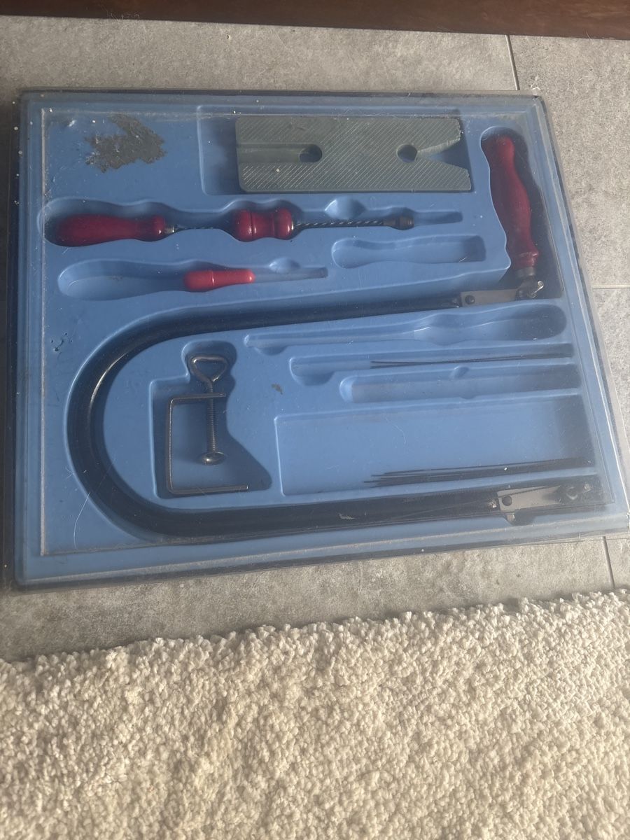 Tutti gli attrezzi: Vintage Fretsaw Set in Case – Usato da Biel-Benken BL venduto da ste_86wx