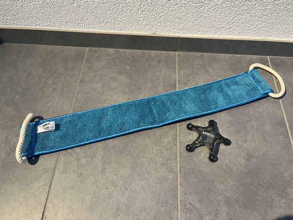 Dekobänder: Prowin NEU Massageband und Krake – Gebraucht aus Erlinsbach SO von SmilingTiki 1