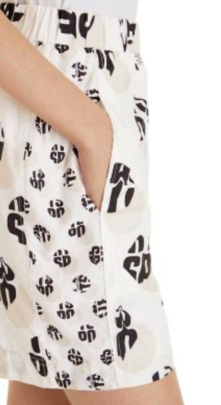Marc Cain Pantalons: Marccain Shorts N1 34 – Neuf avec emballage d'origine à Volketswil par praxis12 3