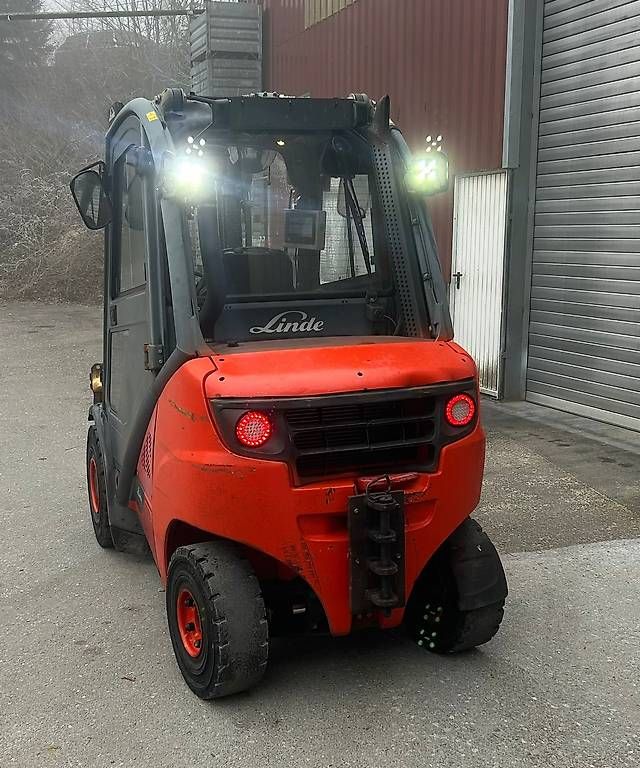 Linde Carrelli elevatori e a forche: Dieselstapler Linde mit Waage – Usato da Menziken venduto da Tairi10 2
