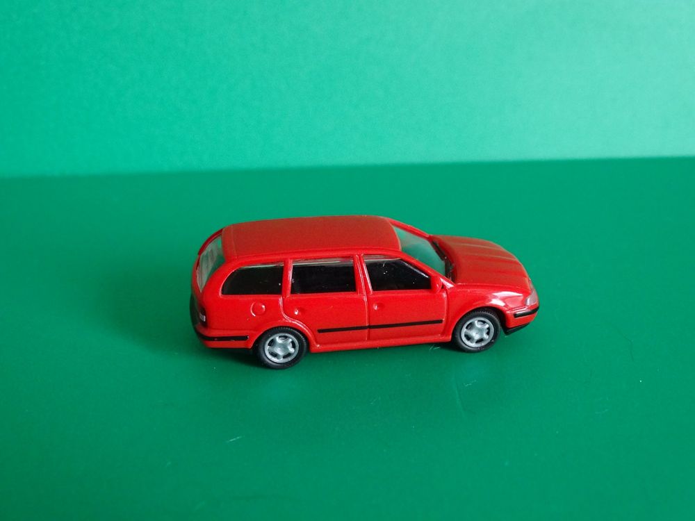 Skoda Octavia 1 87
