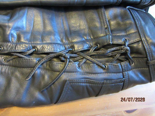Pantaloni: Motorrad Lederhose mit Schnürung – Usato da schönenwerd venduto da kusi027 2