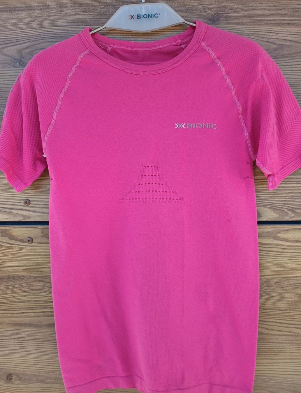 X-bionic T-Shirts: Haut technique ski course à pied ski X-Bionic rose L Neuf – Neu und originalverpackt aus Genève von Brachiopode