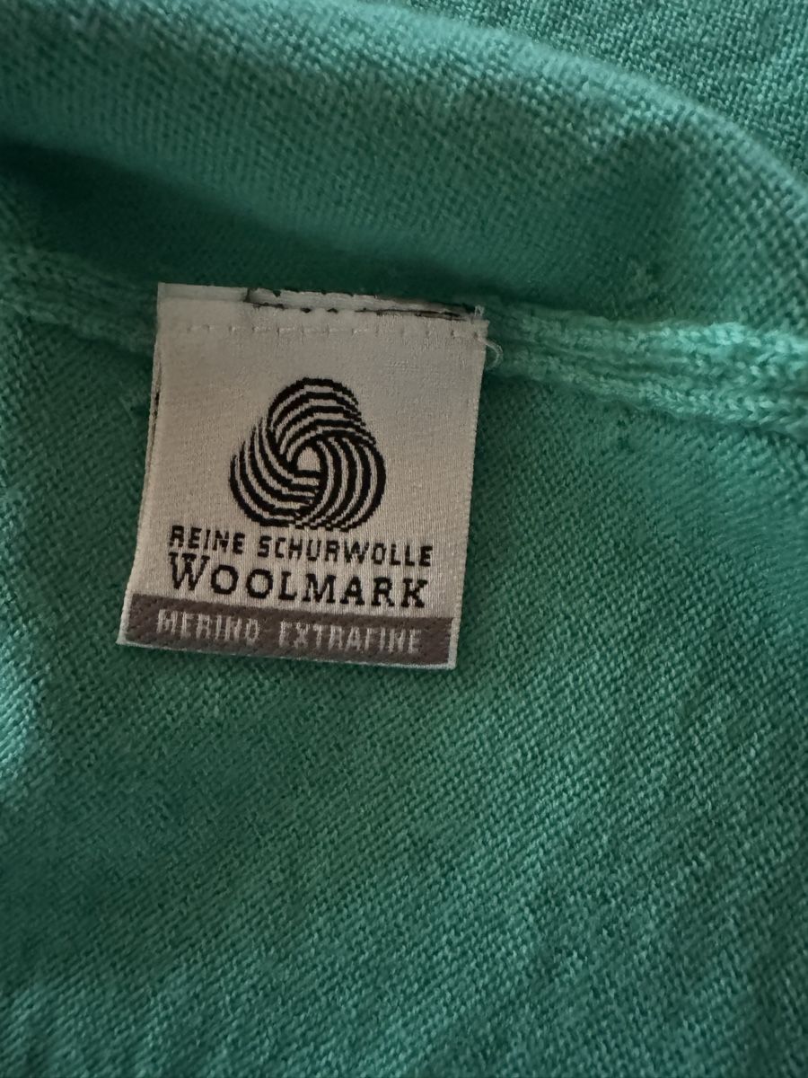 Giacche: Feinstrickjacke aus Merinowolle – Usato da Hergiswil NW venduto da kaufe_bei_kaufmann 2