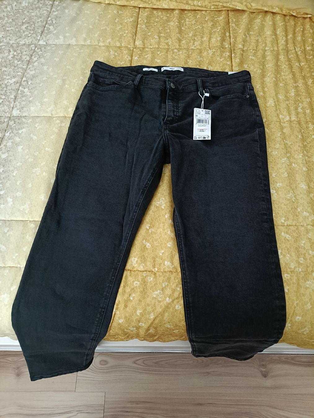 Mango Jeans: jeans Mango New – Nuovo e nell'imballaggio originale da Domat ems venduto da Marika2213