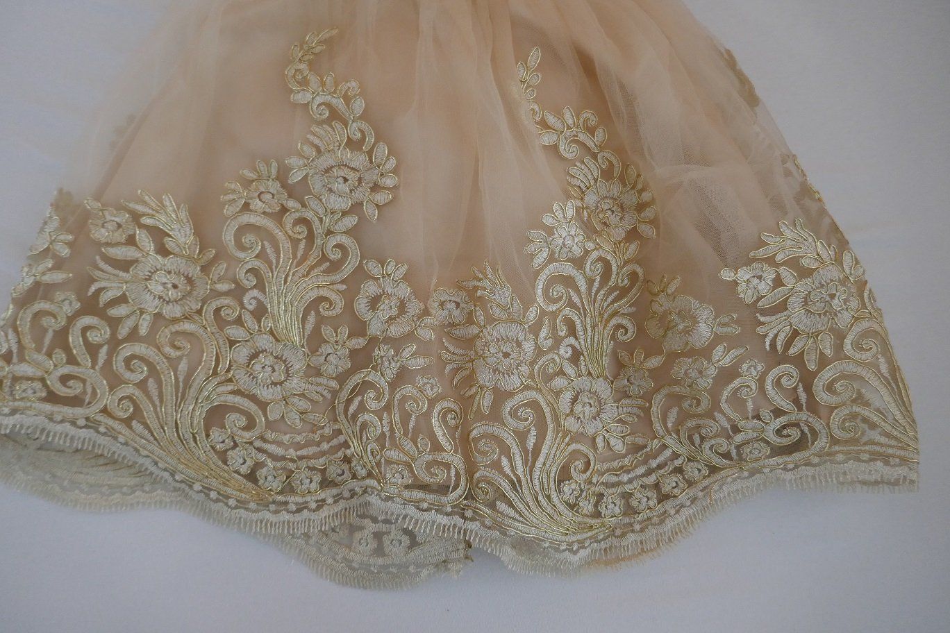 Kleider & Röcke: Süsses goldenes Kleid, Gr. 100 – Gebraucht aus Horgen von Feli39 1