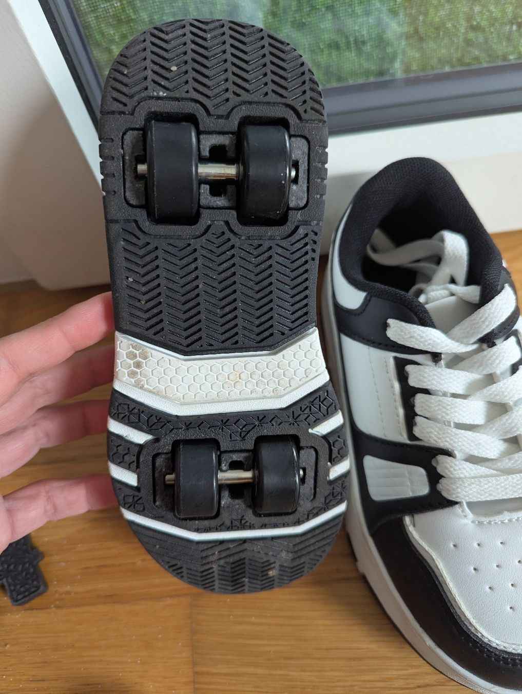 Schuhe für Jungen: Transformable Roller Shoes N 31 – Neu (gemäss Beschreibung) aus Dietikon von X7tj 3