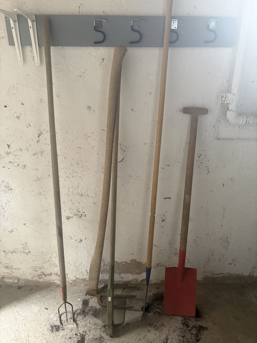 Tutti gli attrezzi: Gartenwerkzeuge  – Usato da Heimberg venduto da Pandalina01