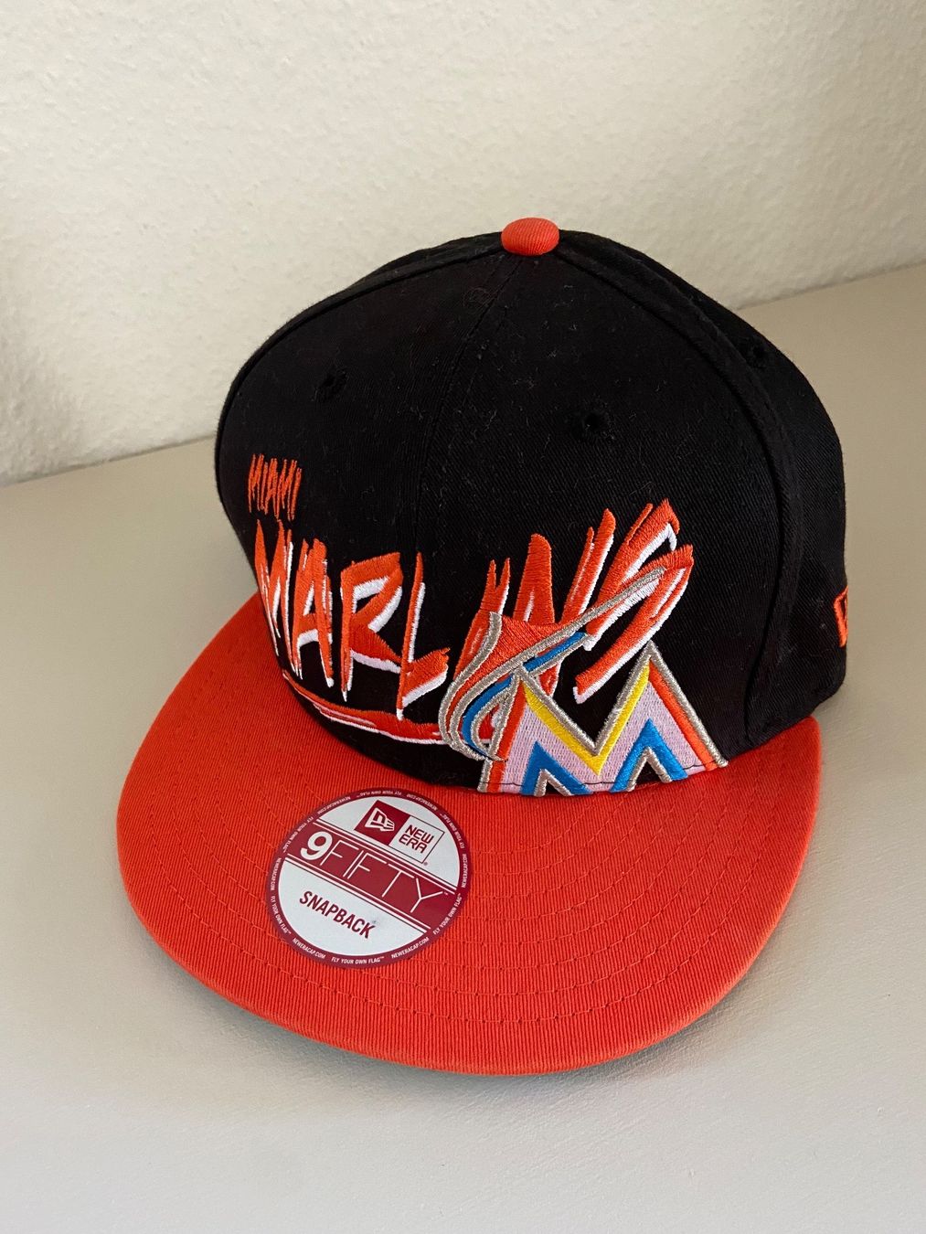 New Era Copricapi, berretti & cappellini: Miami Marlins New Era Cap – Usato da Muttenz venduto da bargain_hunter