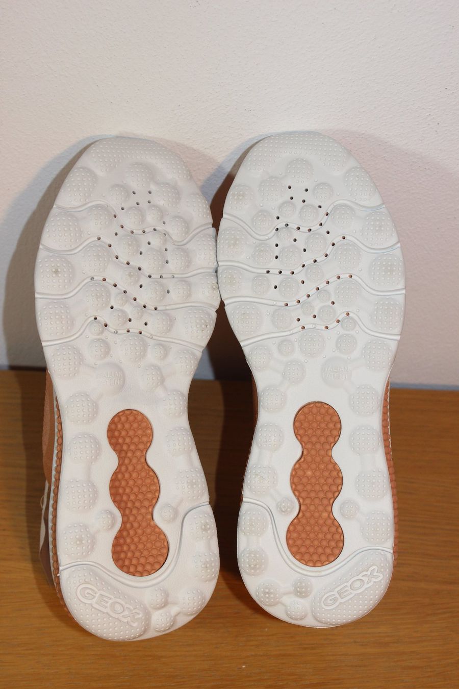 Geox Scarpe da donna: Geox Damen-Sneaker, Gr. 38 – Nuovo (secondo la descrizione) da Basel venduto da Mila_Graf 4