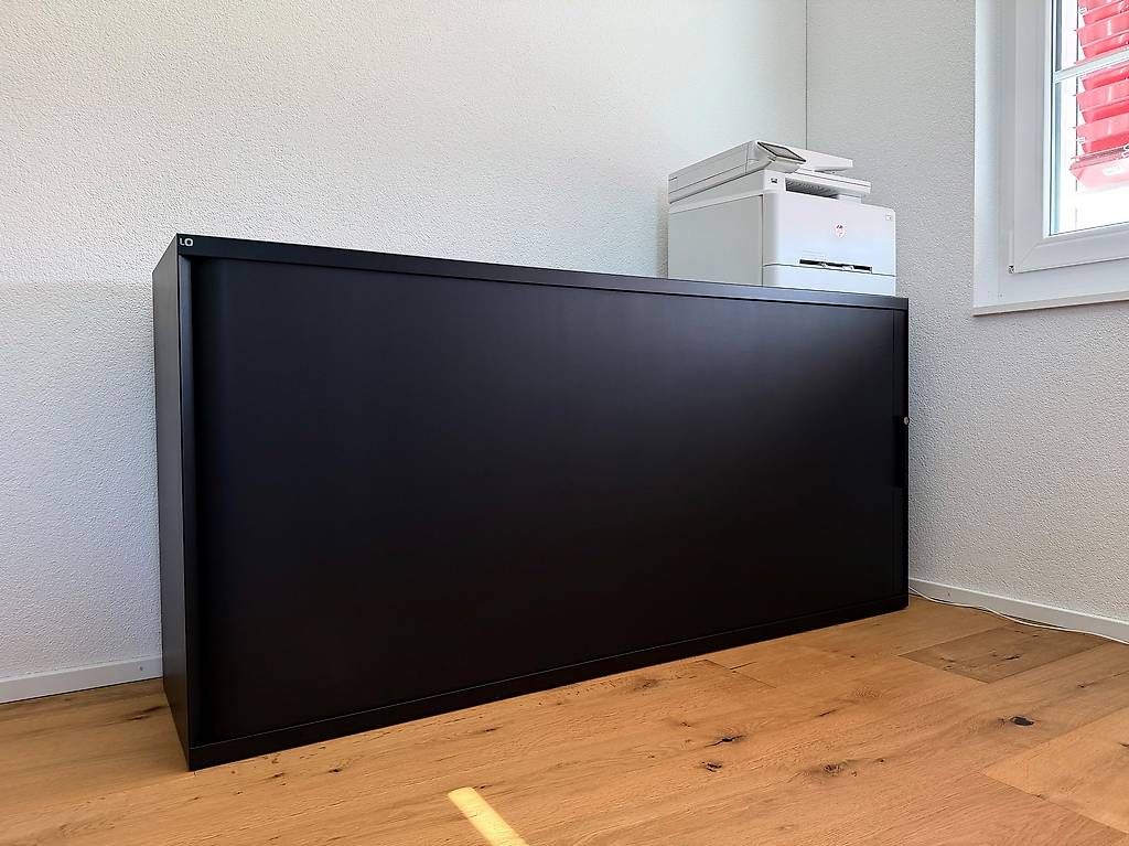 Armadi: Lista Office LO One Rollladenschrank – Usato da Einsiedeln venduto da rub_kb9s