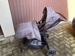 Poussette 0-4 ans réversible 