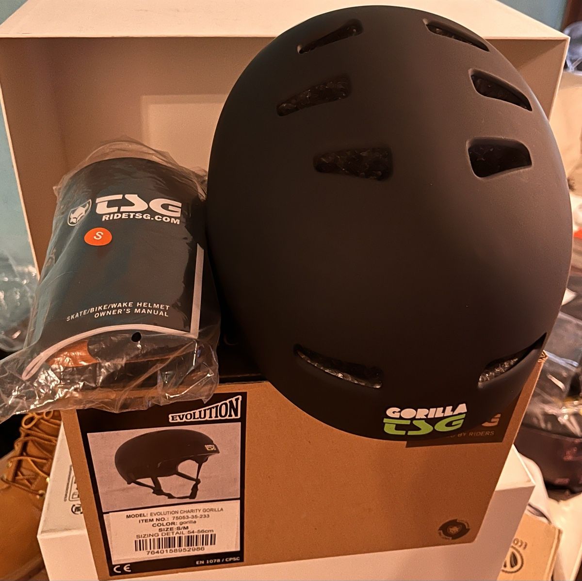 Caschi: Casque TSG EDITION LIMITÉE EVOLUTION CHARITY GORILLA – Nuovo e nell'imballaggio originale da Clarens venduto da hal_y9wf 3
