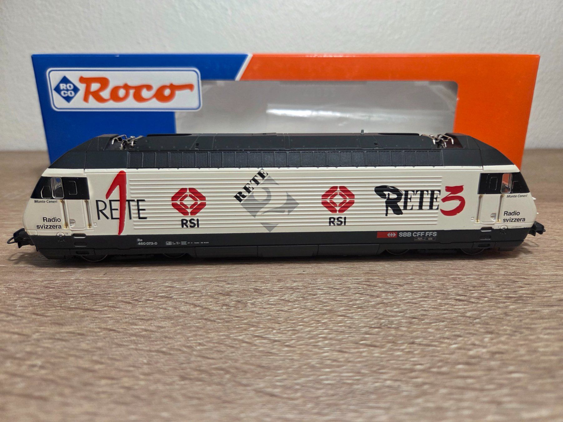 Roco Modellini di ferrovie: Roco 63515 E-Lok Re 460 TSI SBB H0 – Usato da St-Aubin-Sauges venduto da Lo_Go 1