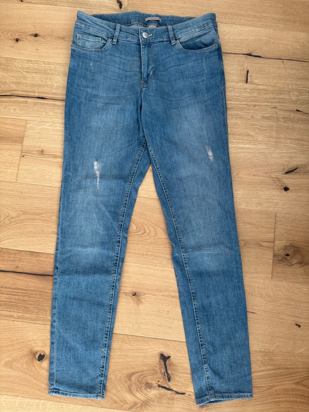 H&M Jeans: H&M Damen Jeans Grösse 46 NEU – Nuovo (secondo la descrizione) da Wangen b. Olten venduto da na_wal