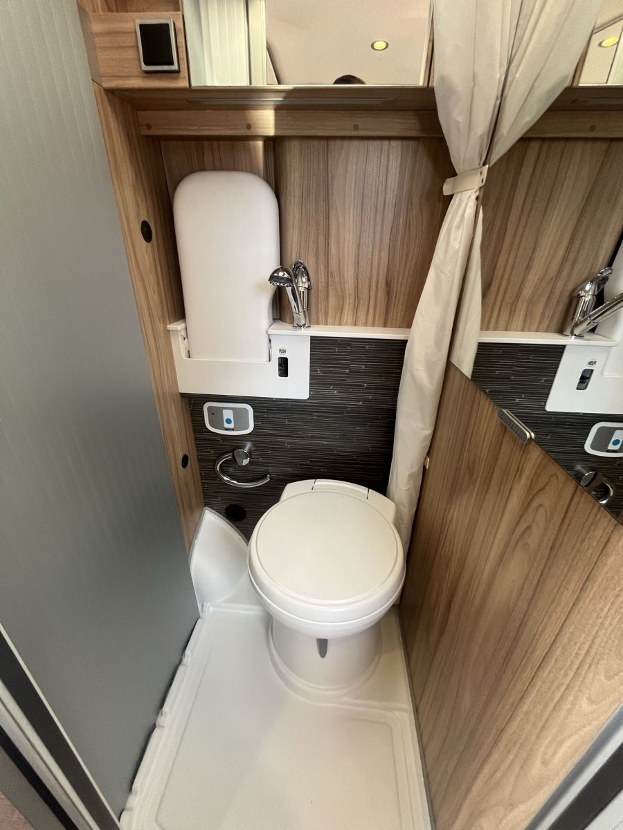 Fiat Veicoli da campeggio: Fiat Ducato Hymer Yosemite – Usato da Basel venduto da den_7zkv 3