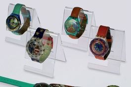3 Acryl Aufsteller für Armbanduhren Neu