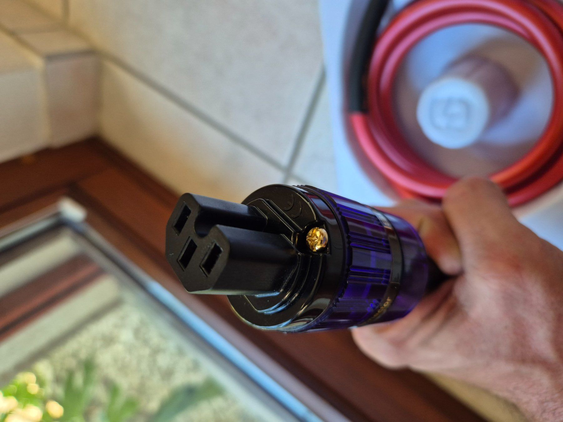 Isotek Cavi: IsoTek EVO3 Optimum Netzkabel (SchuKo/C15) 2.0m – Usato da Beringen venduto da 2015ursh 6