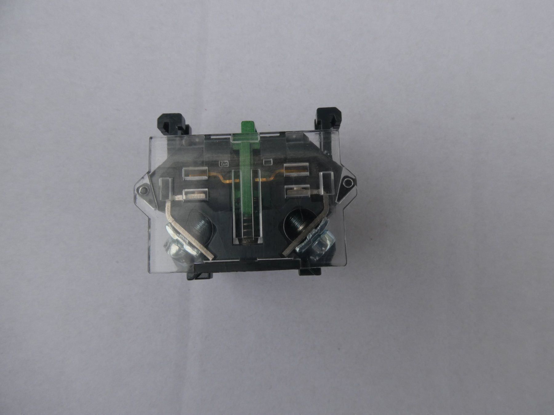 Componenti elettronici: EAO Schaltelement (2x NO) – Nuovo (secondo la descrizione) da Fulenbach venduto da Hach0 2